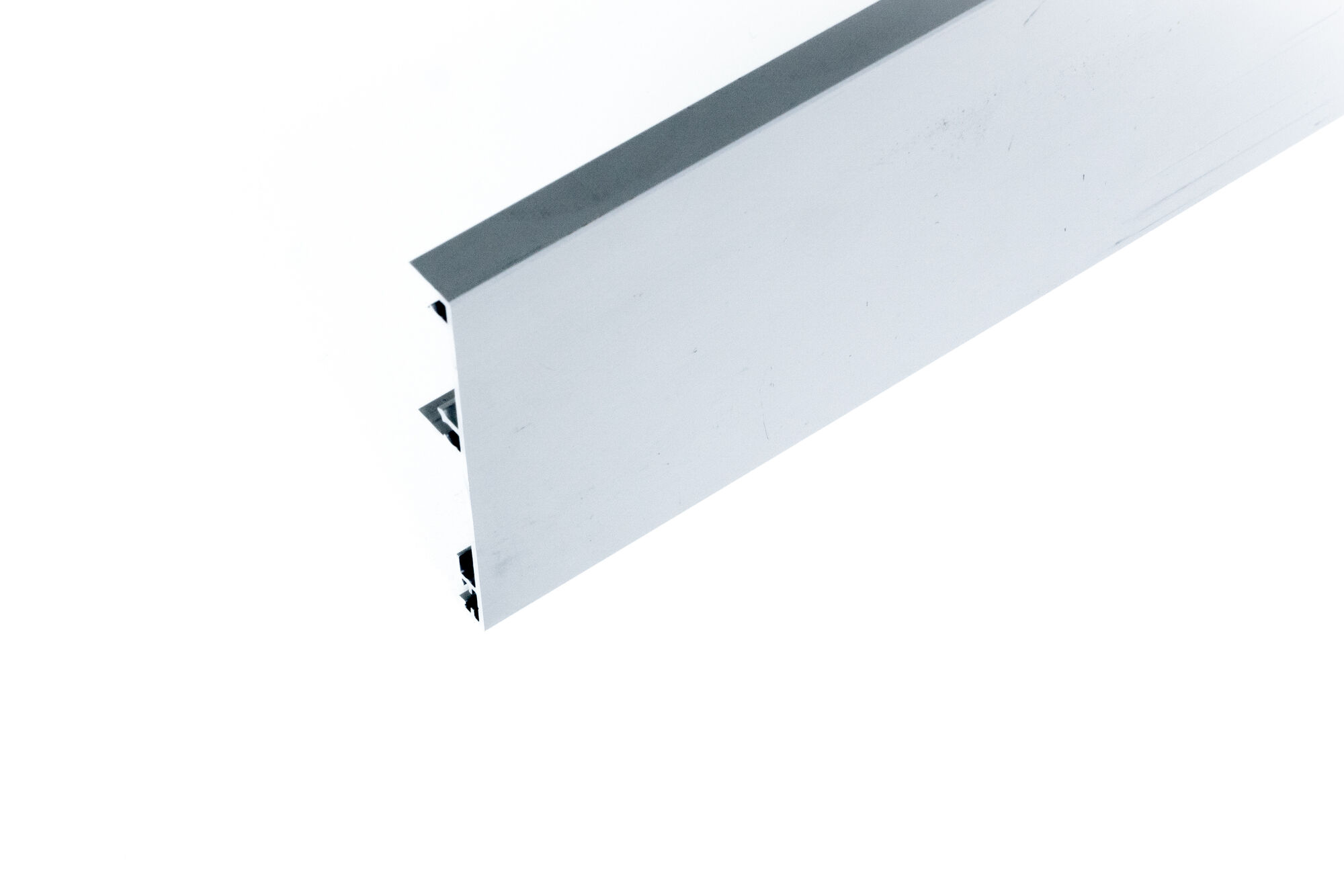 XP-100KG AFDEKPROFIEL L=2000MM-F1