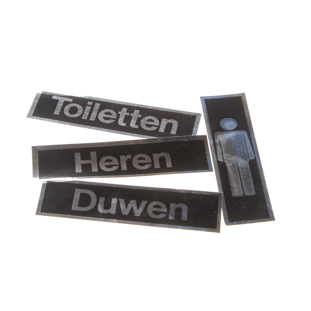 Sticker zwart met deurtekst zilver