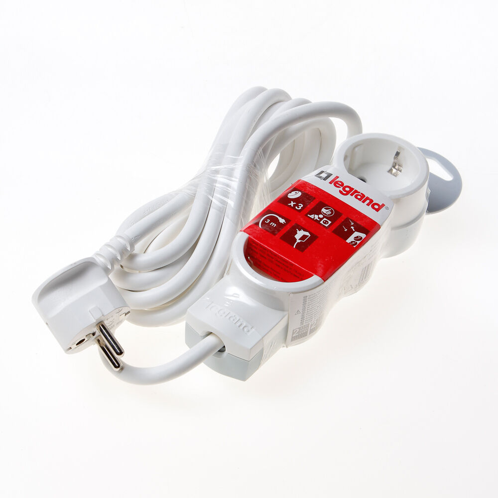 Verdeeldoos wit 3v m/aarde+snoer