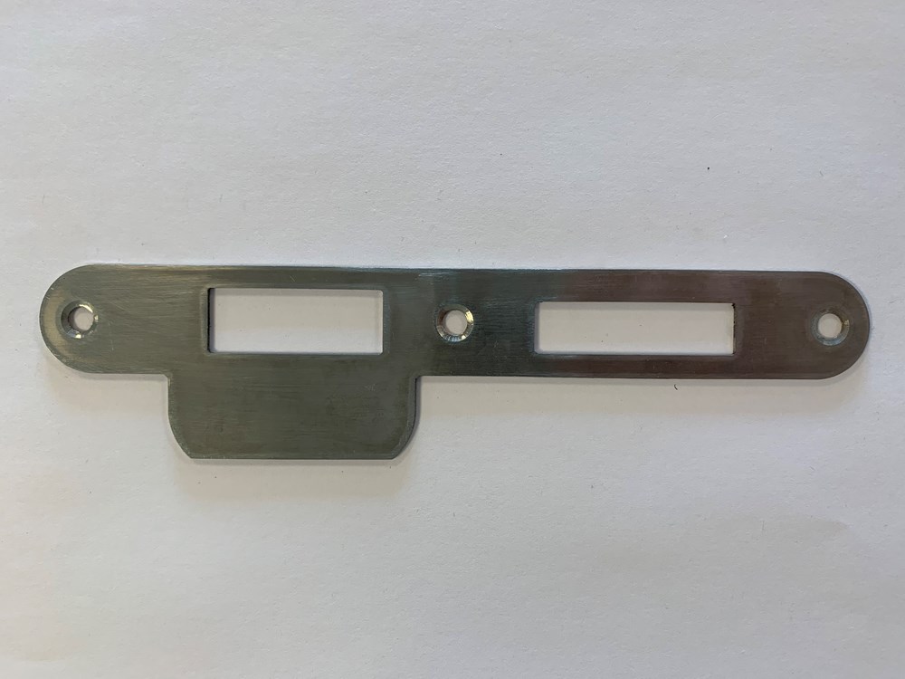 4tecx Sluitplaat RVS tbv veiligheidsslot 139 steekmaat pc 72mm sluitplaat rond draairichting links