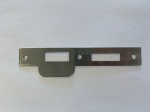 4tecx Sluitplaat RVS tbv veiligheidsslot 139 steekmaat pc 72mm sluitplaat vierk. draairichting links