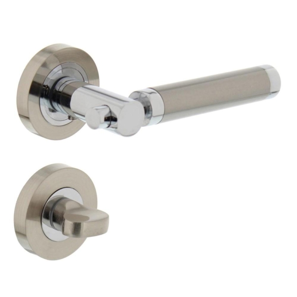 Deurkruk 1698 Birgit op rond rozet 7mm nokken met WC8mm chroom/nikkel mat