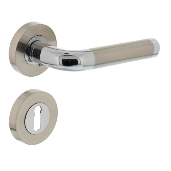 Deurkruk Agatha op rond rozet 7mm nokken met sleutelgat plaatjes chroom/nikkel mat