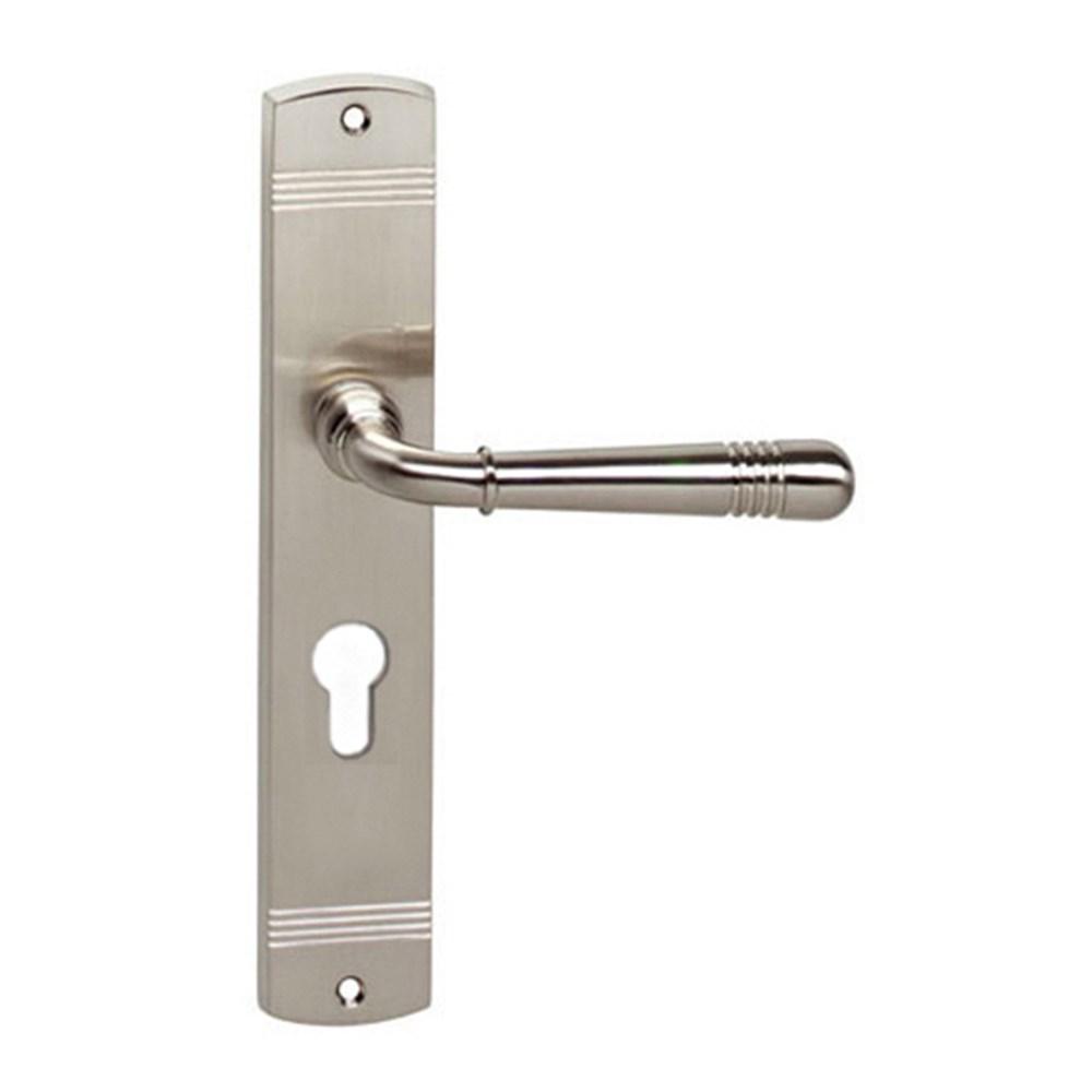 Deurkruk Emily op langschild met profielcilindergat 55mm nikkel mat